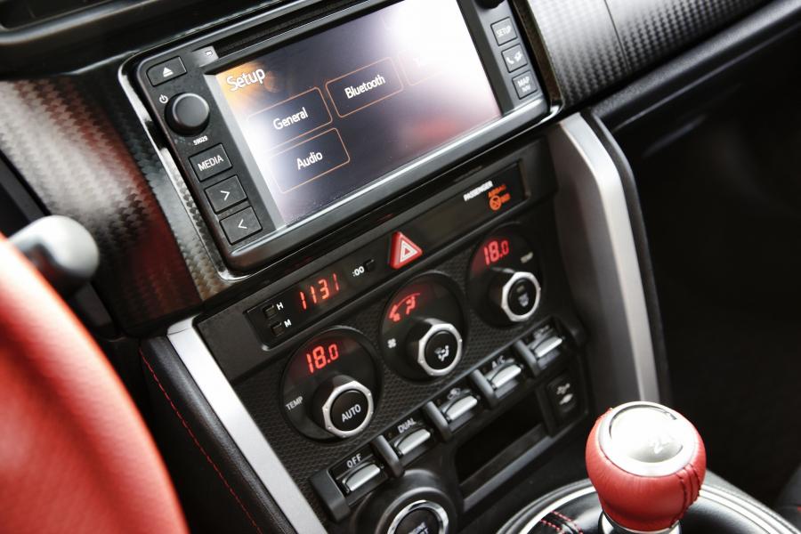  Toyota GT 86 2012 года  (фото 25 из 106)